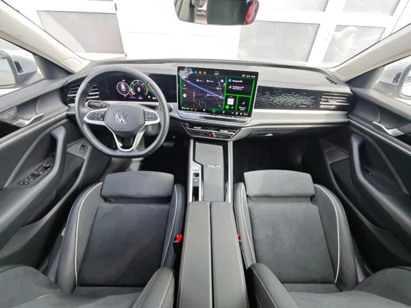 Volkswagen Passat Variant Elegance + dovýbava DSG 2,0 TDI 110kW 13