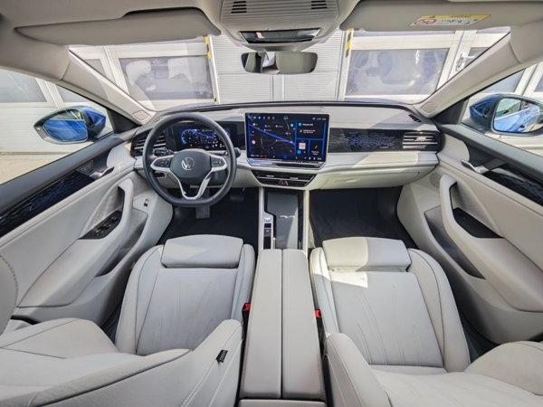 Volkswagen Passat Variant Elegance 4Motion DSG 2,0 TDI 142kW 12