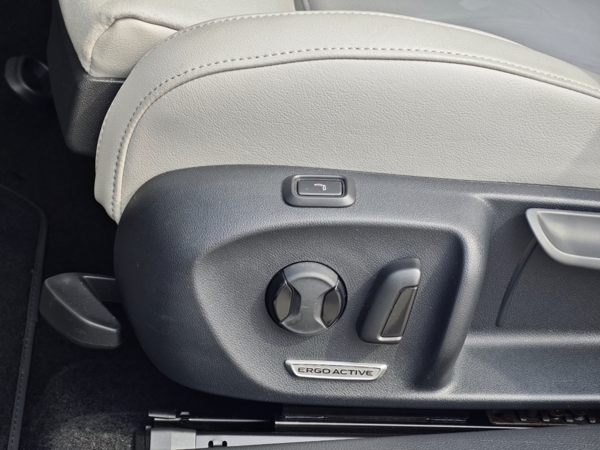 Volkswagen Passat Variant Elegance 4Motion DSG 2,0 TDI 142kW 36