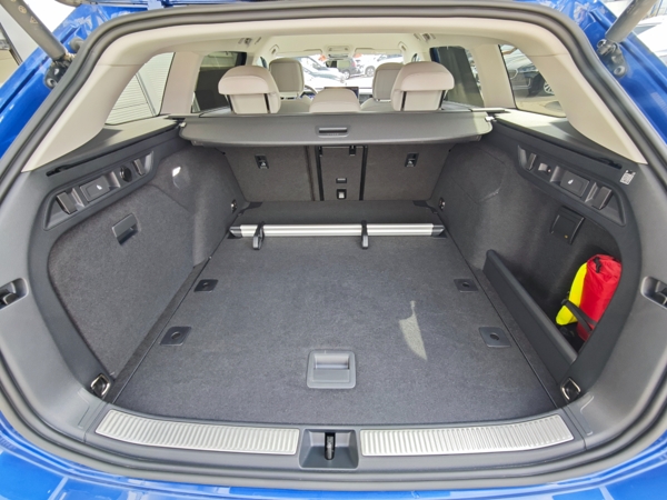 Volkswagen Passat Variant Elegance 4Motion DSG 2,0 TDI 142kW 41