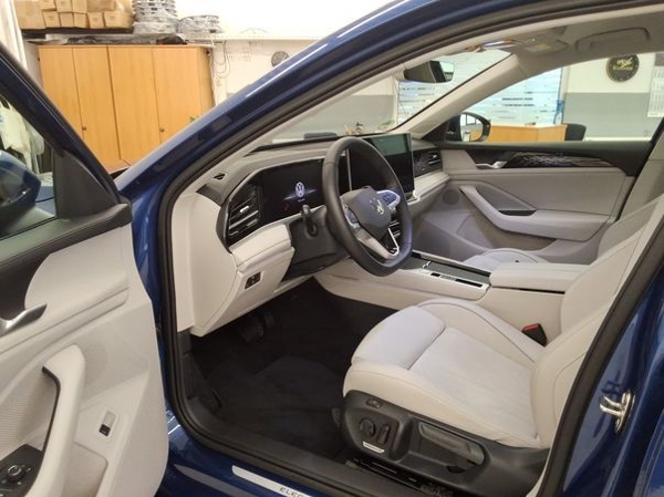 Volkswagen Passat Variant Elegance 4Motion DSG 2,0 TDI 142kW 5