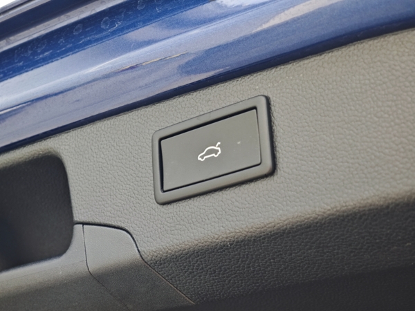 Volkswagen Passat Variant Elegance 4Motion DSG 2,0 TDI 142kW 46