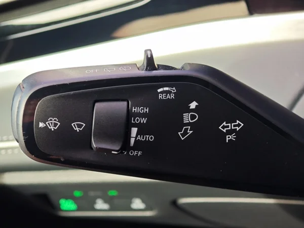 Volkswagen Passat Variant Elegance DCC Pro + dovýbava DSG 2,0 TDI 110kW 37