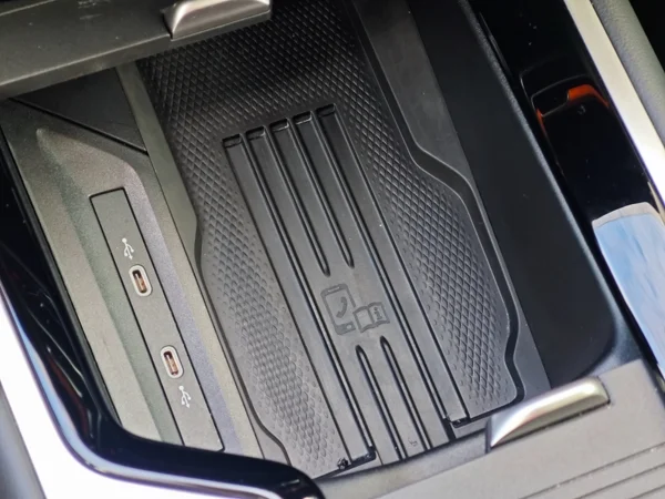 Volkswagen Passat Variant Elegance DCC Pro + dovýbava DSG 2,0 TDI 110kW 35