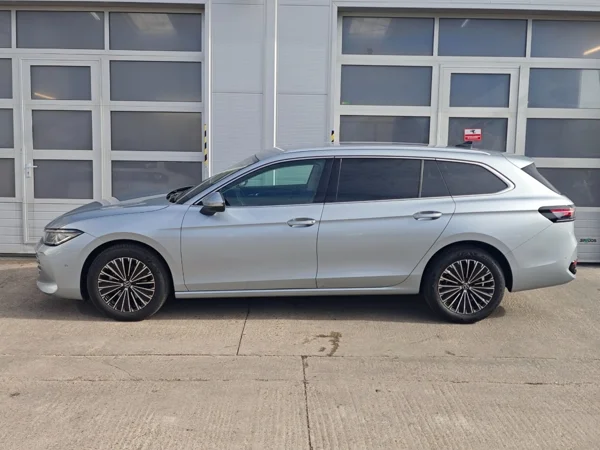 Volkswagen Passat Variant Elegance DCC Pro + dovýbava DSG 2,0 TDI 110kW 8