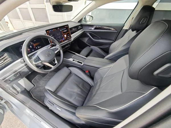 Volkswagen Passat Variant Elegance DCC Pro + dovýbava DSG 2,0 TDI 110kW 10