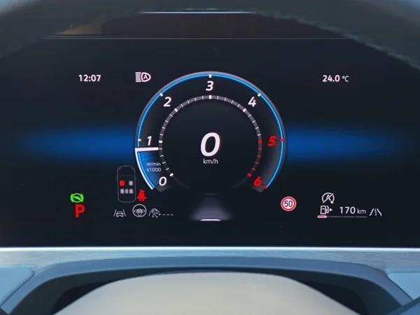 Volkswagen Passat Variant Elegance DCC Pro + dovýbava DSG 2,0 TDI 110kW 14