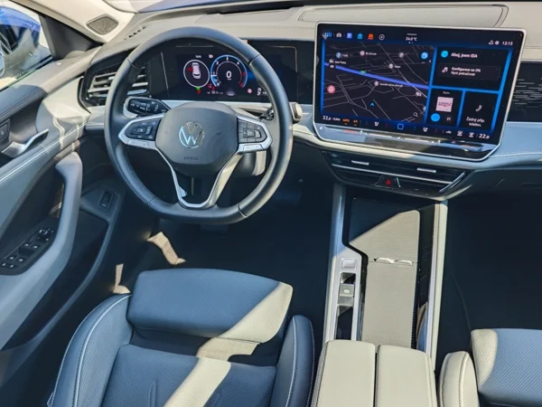 Volkswagen Passat Variant Elegance DCC Pro + dovýbava DSG 2,0 TDI 110kW 3