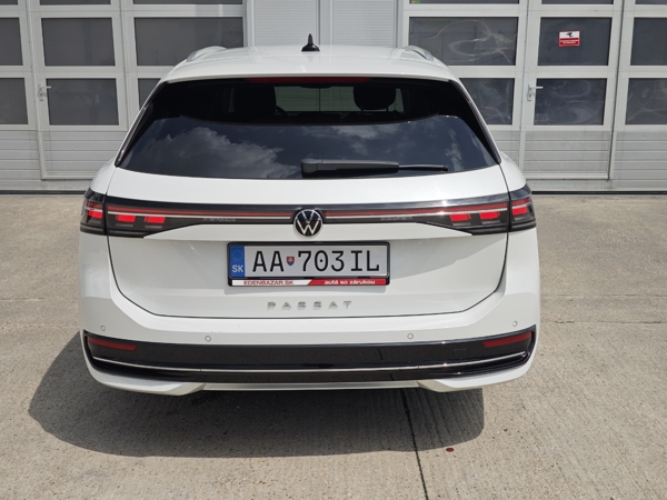 Volkswagen Passat Variant Elegance DSG 2,0 TDI 110kW 6