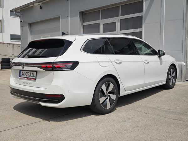 Volkswagen Passat Variant Elegance DSG 2,0 TDI 110kW 2