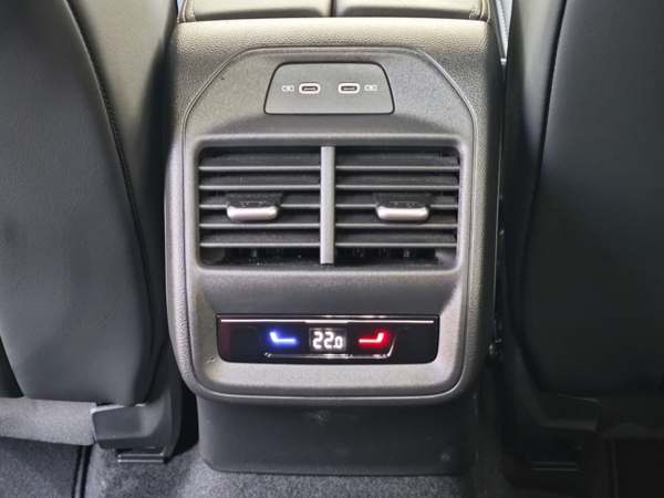 Volkswagen Passat Variant Elegance DSG 2,0 TDI 110kW 36