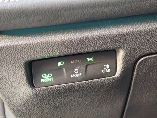 Volkswagen Passat Variant Elegance DSG 2,0 TDI 110kW 31