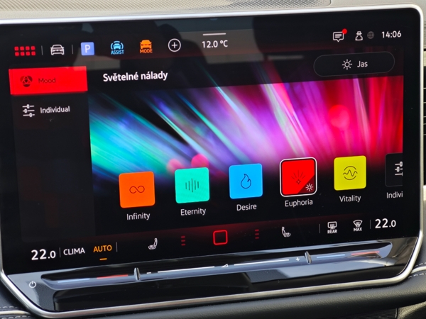 Volkswagen Passat Variant Elegance DSG 2,0 TDI 110kW 19