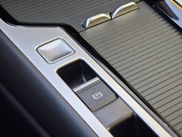 Volkswagen Passat Variant Elegance DSG 2,0 TDI 110kW 26