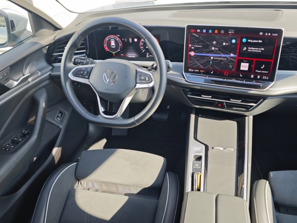 Volkswagen Passat Variant Elegance DSG 2,0 TDI 110kW 12