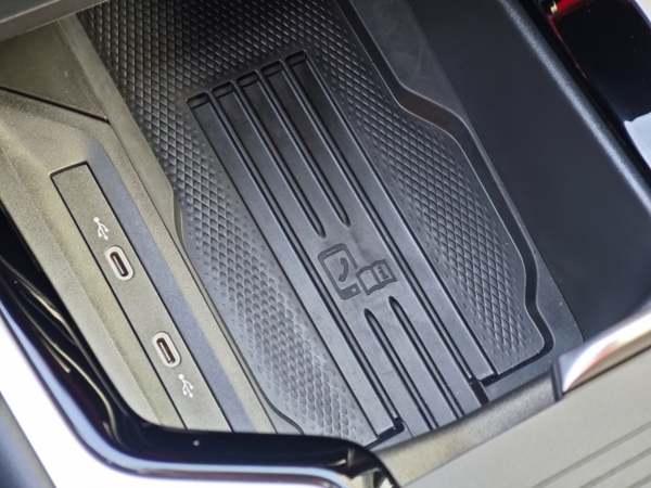 Volkswagen Passat Variant Elegance DSG 2,0 TDI 110kW 25