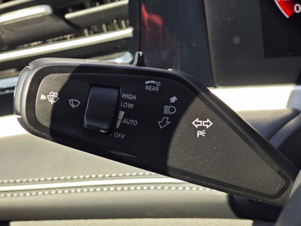 Volkswagen Passat Variant Elegance DSG 2,0 TDI 110kW 27