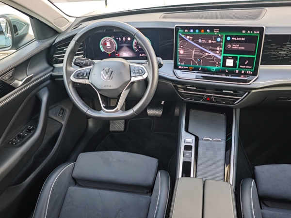 Volkswagen Passat Variant Elegance DSG 2,0 TDI 110kW 12