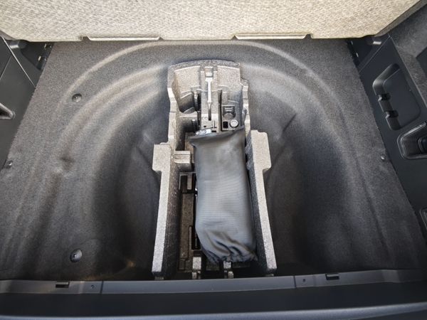 Volkswagen Passat Variant Elegance DSG 2,0 TDI 110kW 39