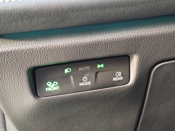 Volkswagen Passat Variant Elegance DSG 2,0 TDI 110kW 31