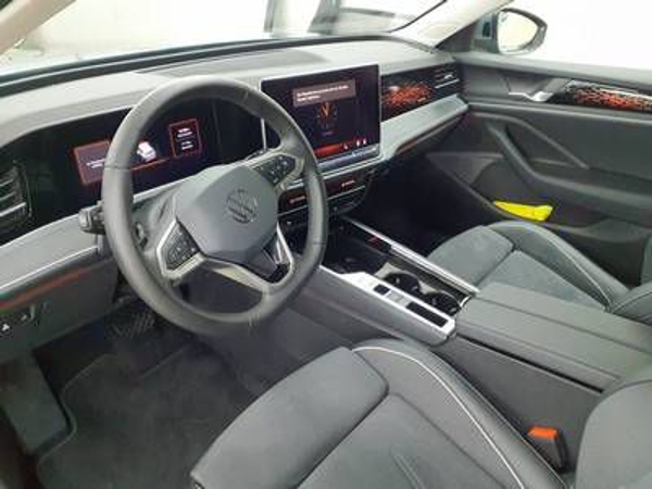 Volkswagen Passat Variant Elegance DSG 2,0 TDI 110kW 4