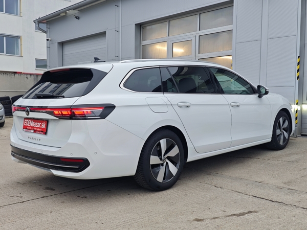 Volkswagen Passat Variant Elegance DSG 2,0 TDI 110kW 2