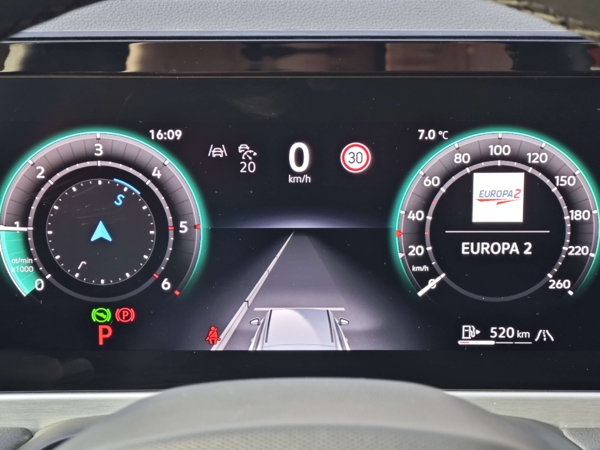 Volkswagen Passat Variant Elegance DSG 2,0 TDI 110kW 13