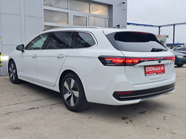 Volkswagen Passat Variant Elegance DSG 2,0 TDI 110kW 7