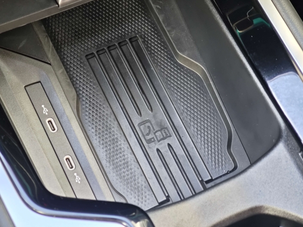 Volkswagen Passat Variant Elegance DSG 2,0 TDI 110kW 26