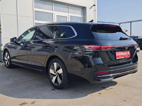 Volkswagen Passat Variant Elegance DSG 2,0 TDI 110kW 7