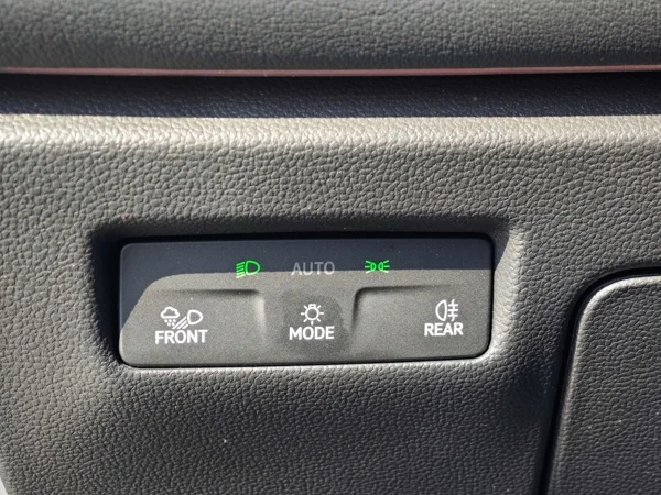 Volkswagen Passat Variant Elegance DSG 2,0 TDI 110kW 34