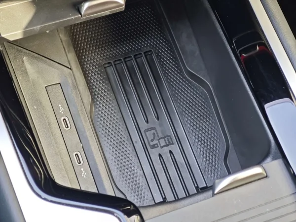 Volkswagen Passat Variant Elegance DSG 2,0 TDI 110kW 25