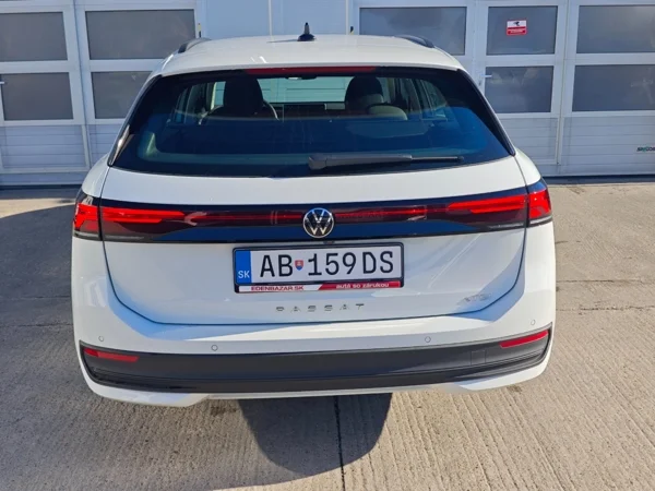 Volkswagen Passat Variant Passat DSG 1,5 eTSI 110kW 6