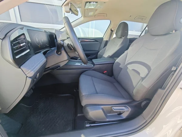 Volkswagen Passat Variant Passat DSG 1,5 eTSI 110kW 11