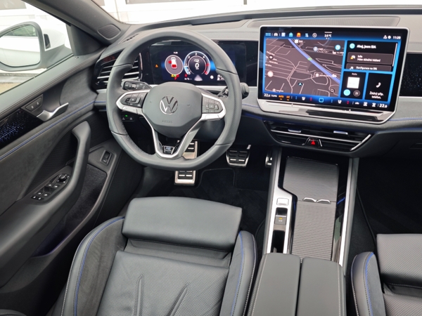 Volkswagen Passat Variant R - Line 4Motion DSG 2,0 TDI 142kW 3