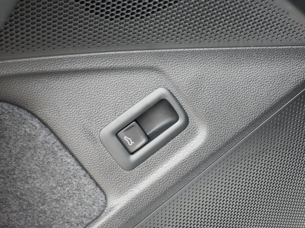 Volkswagen Passat Variant R - Line 4Motion DSG 2,0 TDI 142kW 42