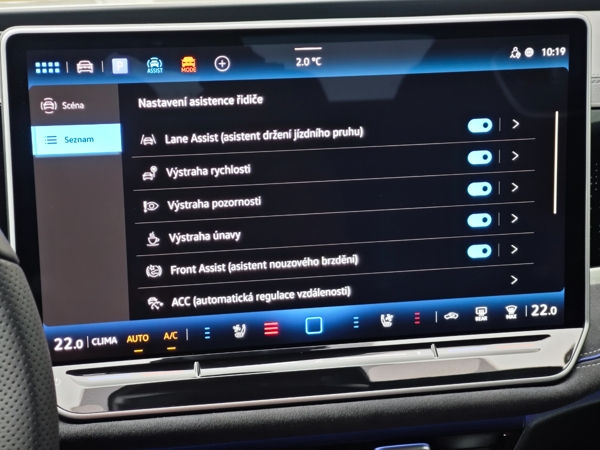 Volkswagen Passat Variant R - Line 4Motion DSG 2,0 TDI 142kW 22