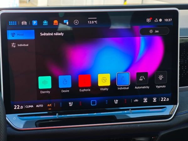 Volkswagen Passat Variant R - Line 4Motion DSG 2,0 TDI 142kW 20