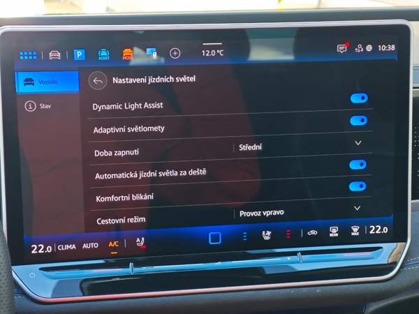 Volkswagen Passat Variant R - Line 4Motion DSG 2,0 TDI 142kW 28