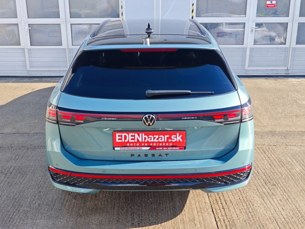 Volkswagen Passat Variant R - Line 4Motion DSG 2,0 TDI 142kW 6