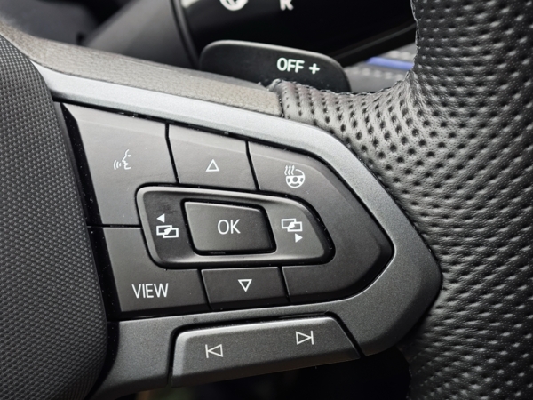 Volkswagen Passat Variant R - Line 4Motion DSG 2,0 TSI 195kW 33