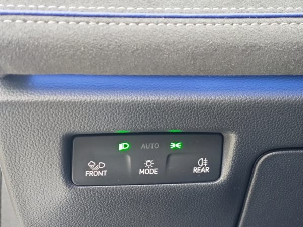 Volkswagen Passat Variant R - Line 4Motion DSG 2,0 TSI 195kW 36