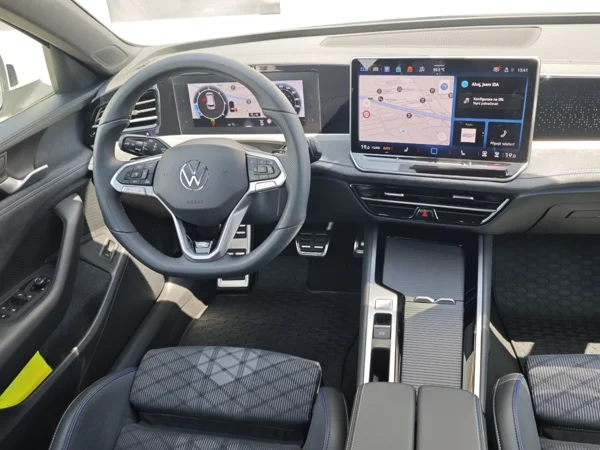 Volkswagen Passat Variant R-Line 4motion DSG 2,0 TDI 142kW 3