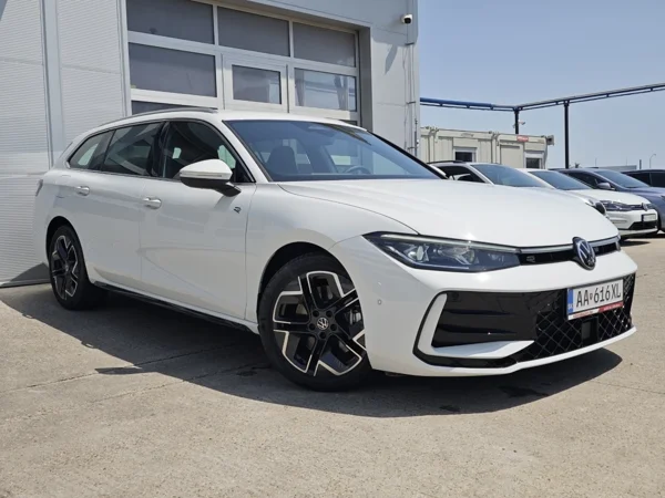 Volkswagen Passat Variant R-Line 4motion DSG 2,0 TDI 142kW 5