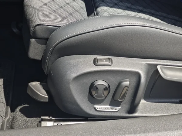 Volkswagen Passat Variant R-Line 4motion DSG 2,0 TDI 142kW 36