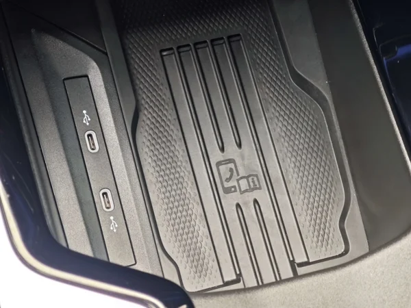 Volkswagen Passat Variant R-Line 4motion DSG 2,0 TDI 142kW 27