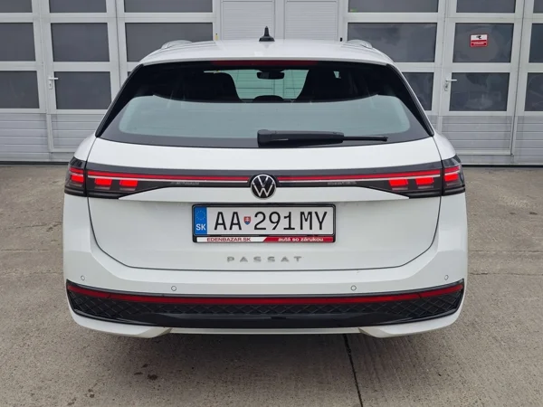 Volkswagen Passat Variant R-line DSG 2,0 TDI 110kW 6