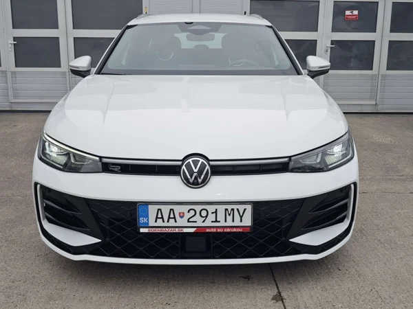 Volkswagen Passat Variant R-line DSG 2,0 TDI 110kW 4