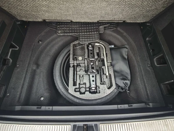 Volkswagen Passat Variant R-line DSG 2,0 TDI 110kW 40