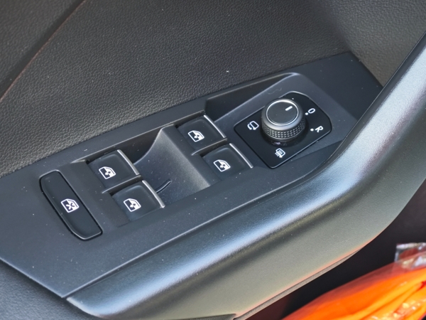 Volkswagen T-Cross Style DSG 1,5 TSI  110kW 26